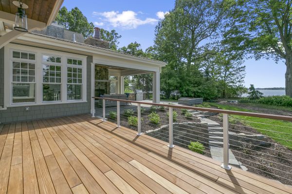Cost of Deck Installation in Lynnwood