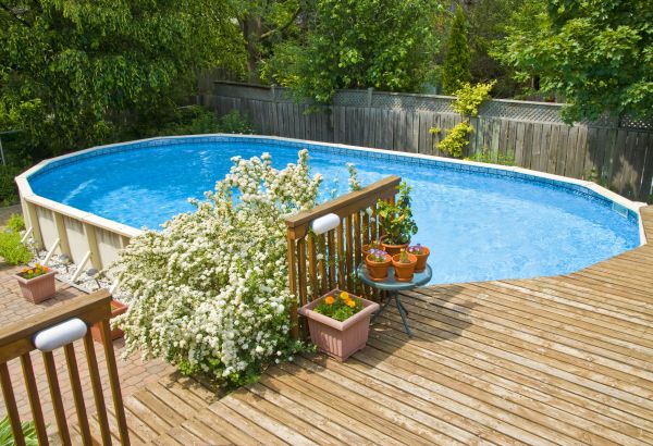Cost of Pool Deck Installation in Lynnwood