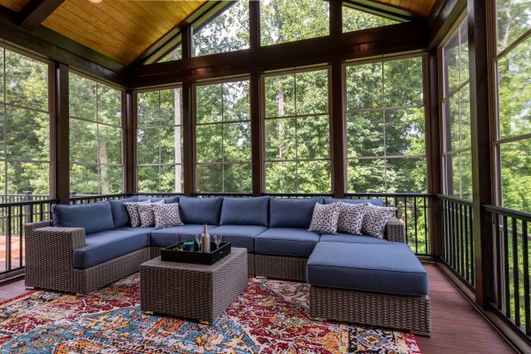 Cost of Enclosed Deck Installation in Lynnwood
