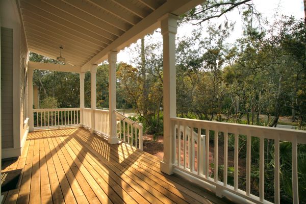 Cost of Veranda Deck Construction in Lynnwood