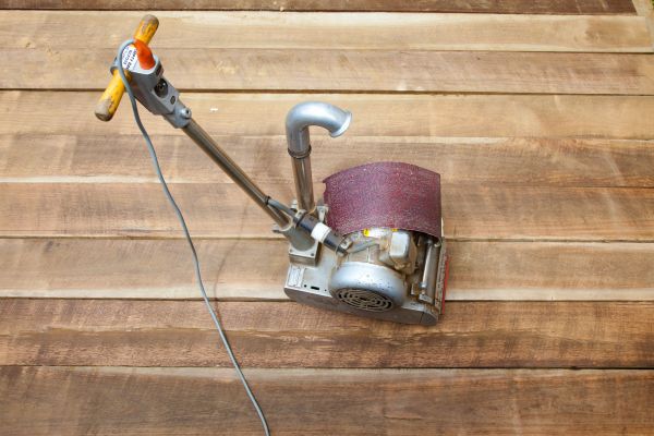 Veranda Sanding in Lynnwood