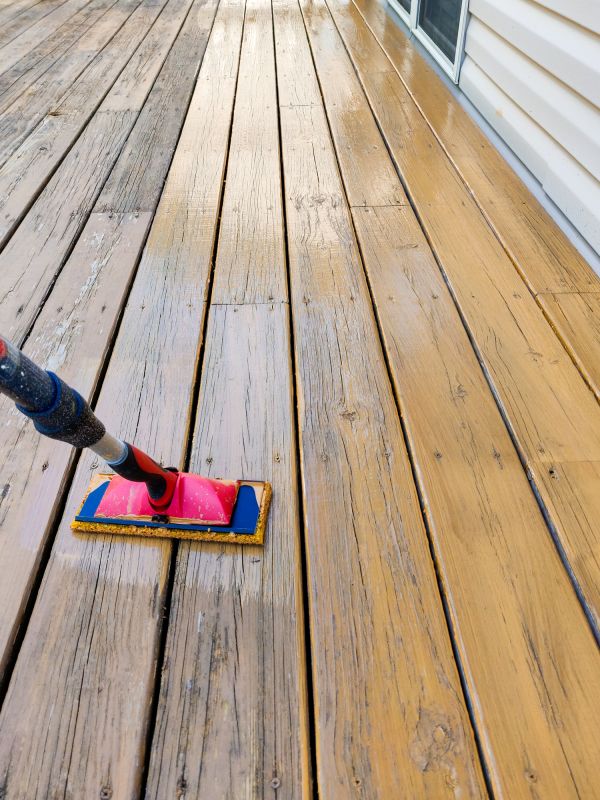 Deck Cleaning and Restoration Experts